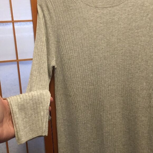Banana Republic  L/S Sweater Dress - Picture 4 of 8